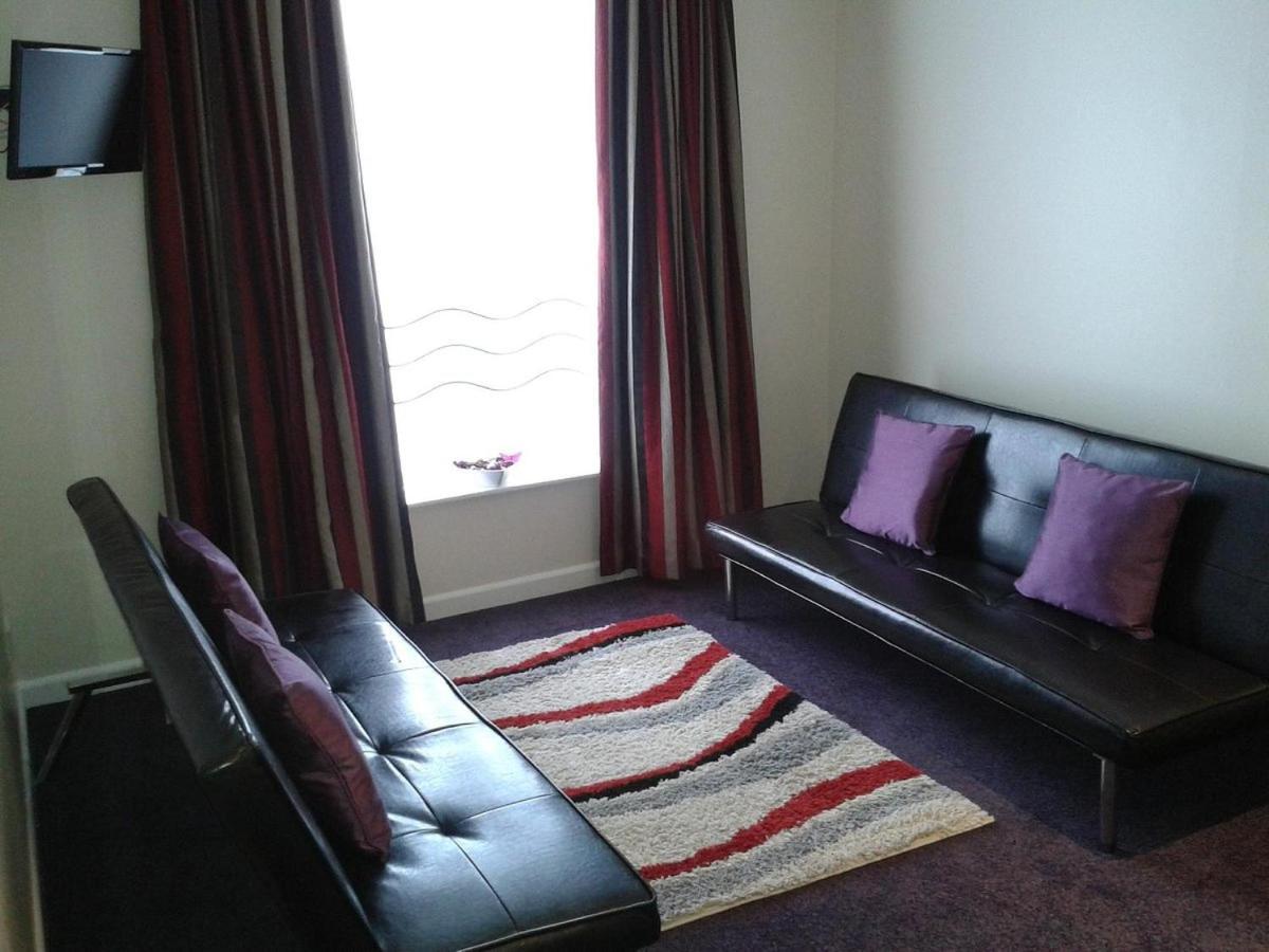 Cambridge Hotel Waterfront Brighouse Buitenkant foto